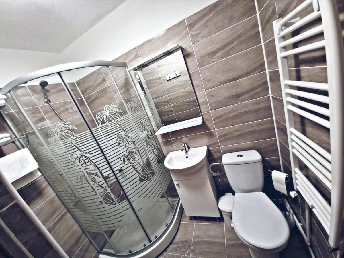 Camere In Regim Hotelier براشوف المظهر الخارجي الصورة