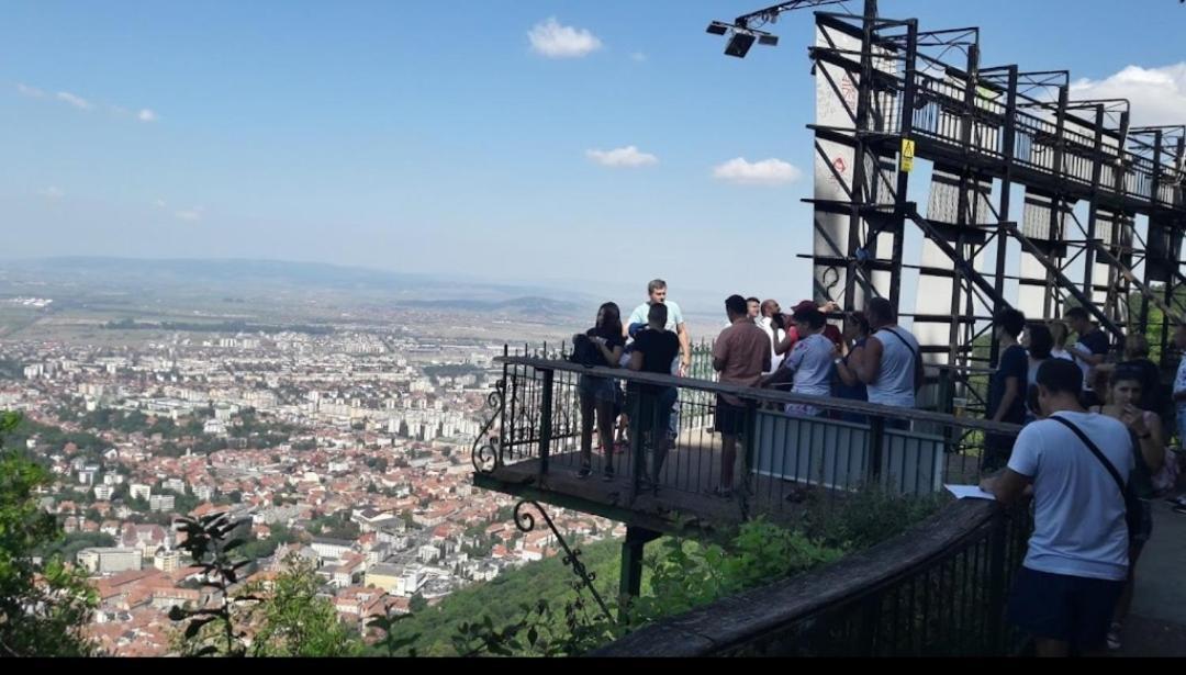 Camere In Regim Hotelier براشوف المظهر الخارجي الصورة